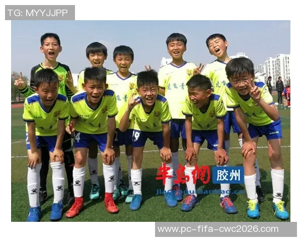 自由足球小姜的成长之路与梦想追逐的精彩故事